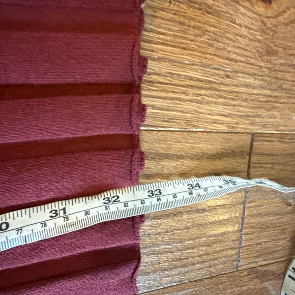 A New Day burgundy knit accordion pleat midi skirt size M - Picture 4 of 8